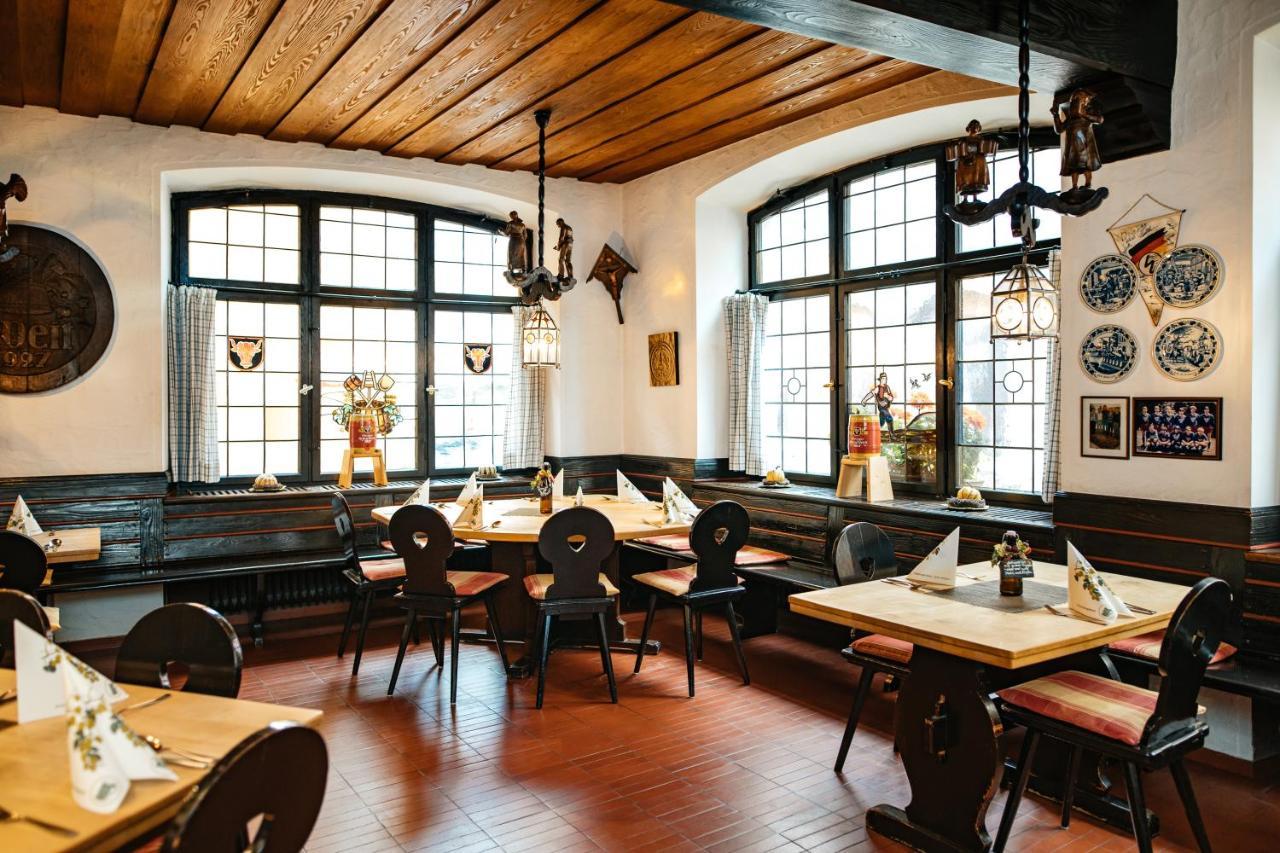 Brauereigasthof-Hotel Roter Ochsen Ellwangen Bagian luar foto